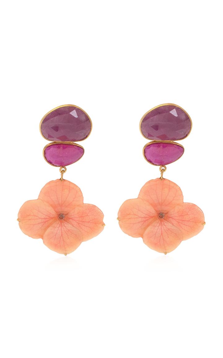 Bahina Real Hydrangea, Ruby 18k Yellow Gold Earrings