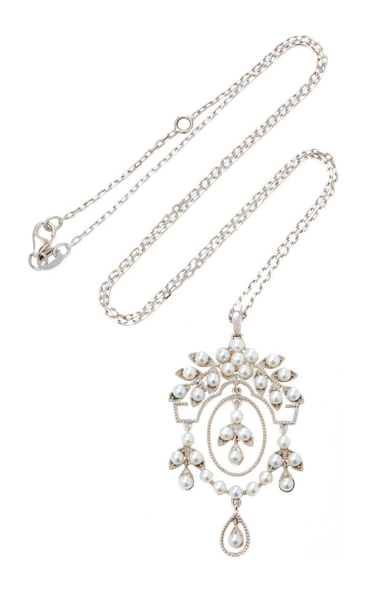 Yvonne Leon Feuilletis Necklace With Pearls