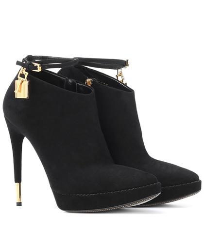 Oscar De La Renta Embellished Suede Boots