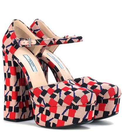 The Row Plateau Pumps