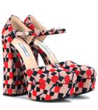 The Row Plateau Pumps