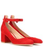 Gianvito Rossi Greta Mid Suede Pumps