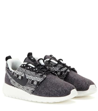 Nike Nike Roshe One Sneakers