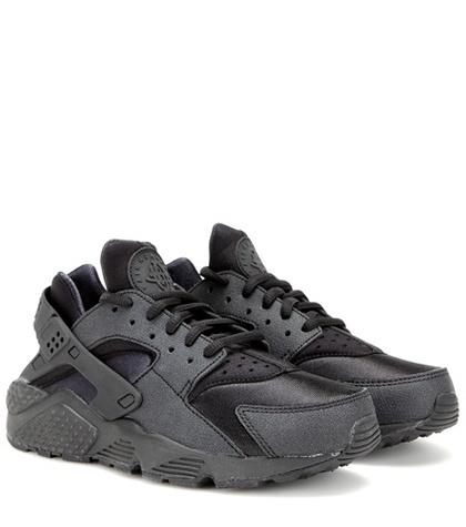 Closed Nike Air Huarache Sneakers