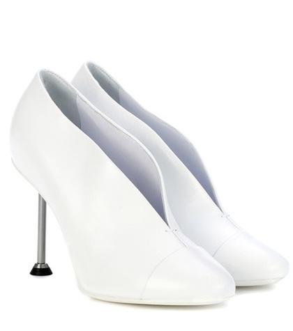 Victoria Beckham Pin Leather Pumps