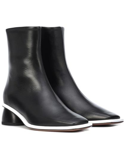 Neous Sed Leather Ankle Boots