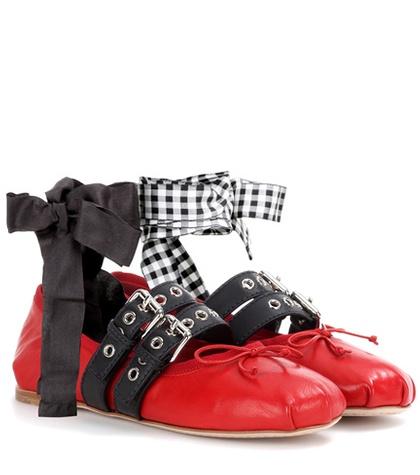 Stuart Weitzman Leather Ballerinas