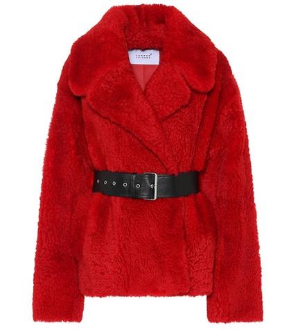 Common Leisure Love Short Shearling Jacket
