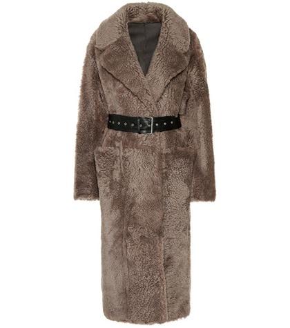 Common Leisure Love Shearling Coat