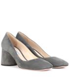 Gucci Suede Pumps