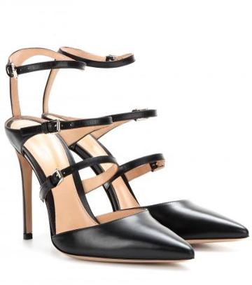 Gianvito Rossi Carey Leather Pumps