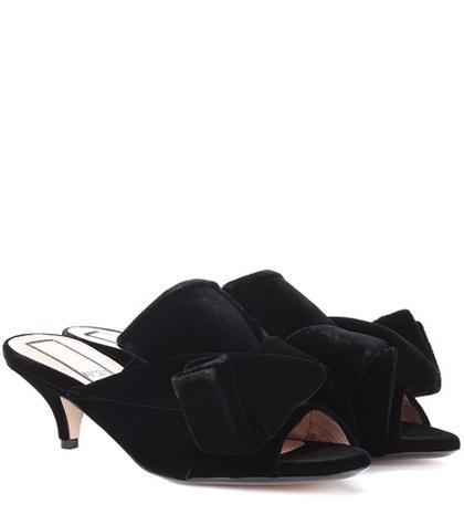 N21 Asia 50 Velvet Mules