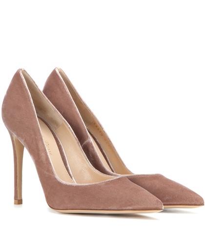 Gianvito Rossi Exclusive To Mytheresa.com – Velvet Pumps