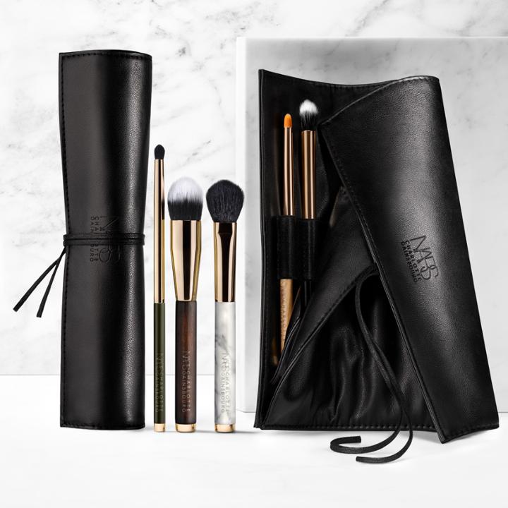 Nars Au Poil Brush Roll - N/a