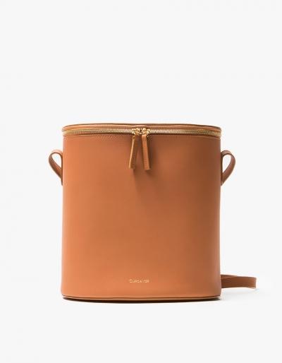 Cuero&m R Bucket Bag In Alhambra