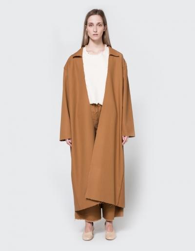 Ashley Rowe Coat In Tan