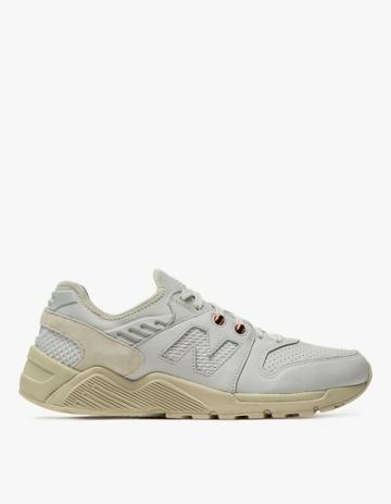 New Balance 009 In Arctic Fox