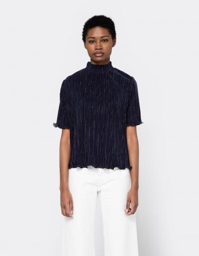 Stelen Micro Pleat Top In Navy