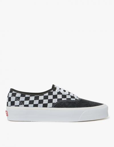 Vault By Vans Authentic Jacquard Lx In Jungle Check Black/white