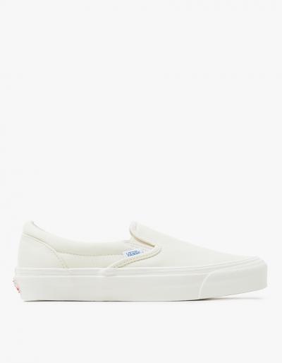 Vault By Vans Og Classic Slip-on Lx In Canvas Classic White
