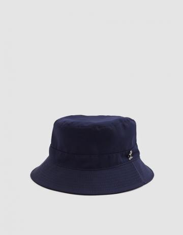 Larose Paris Water Repellent Bucket Hat In Navy