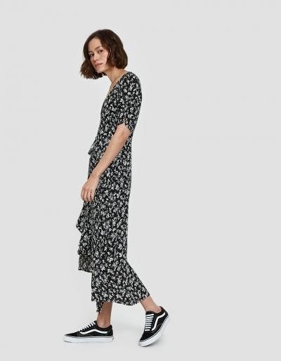 Which We Want Sria Dress In Black