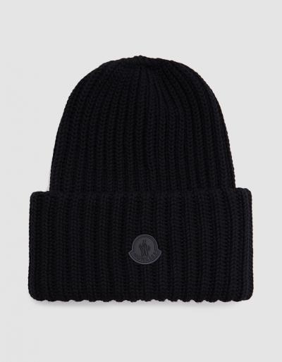 Moncler Berretto Oversized In Black