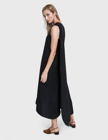 Kaarem Turn Sleeveless Overlap