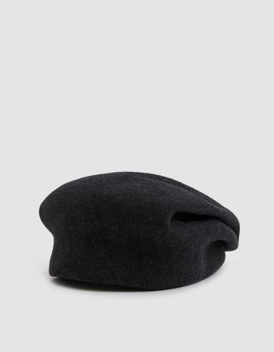 Nehera Adamo Beret In Charcoal Black
