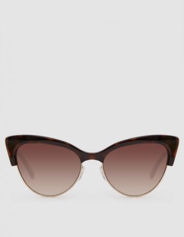 Kate Young For Tura Cecilia In Tortoise