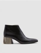 Acne Studios Lusinda Chain Boot In Black