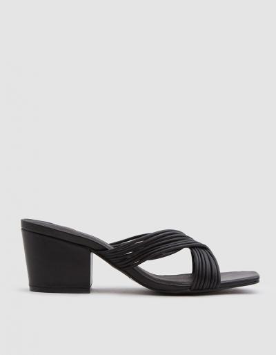 Intentionally Blank Hunter 2 Heel In Black