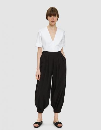Black Crane Akari Pleated Pant In Black