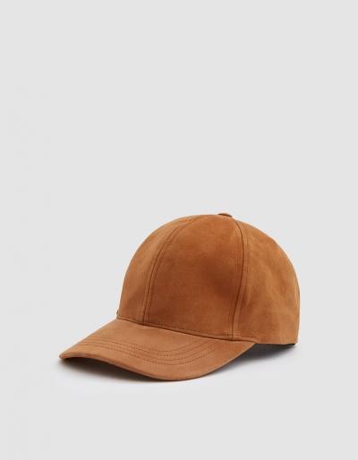 Cmmn Swdn Cadi Suede Cap In Tan