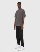 Nikelab S/s Mii Tee In Gunsmoke/black