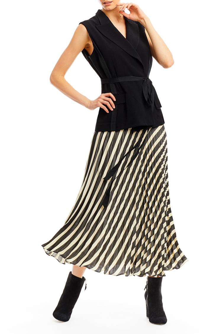 Nicole Miller Contrasting Tie Vest