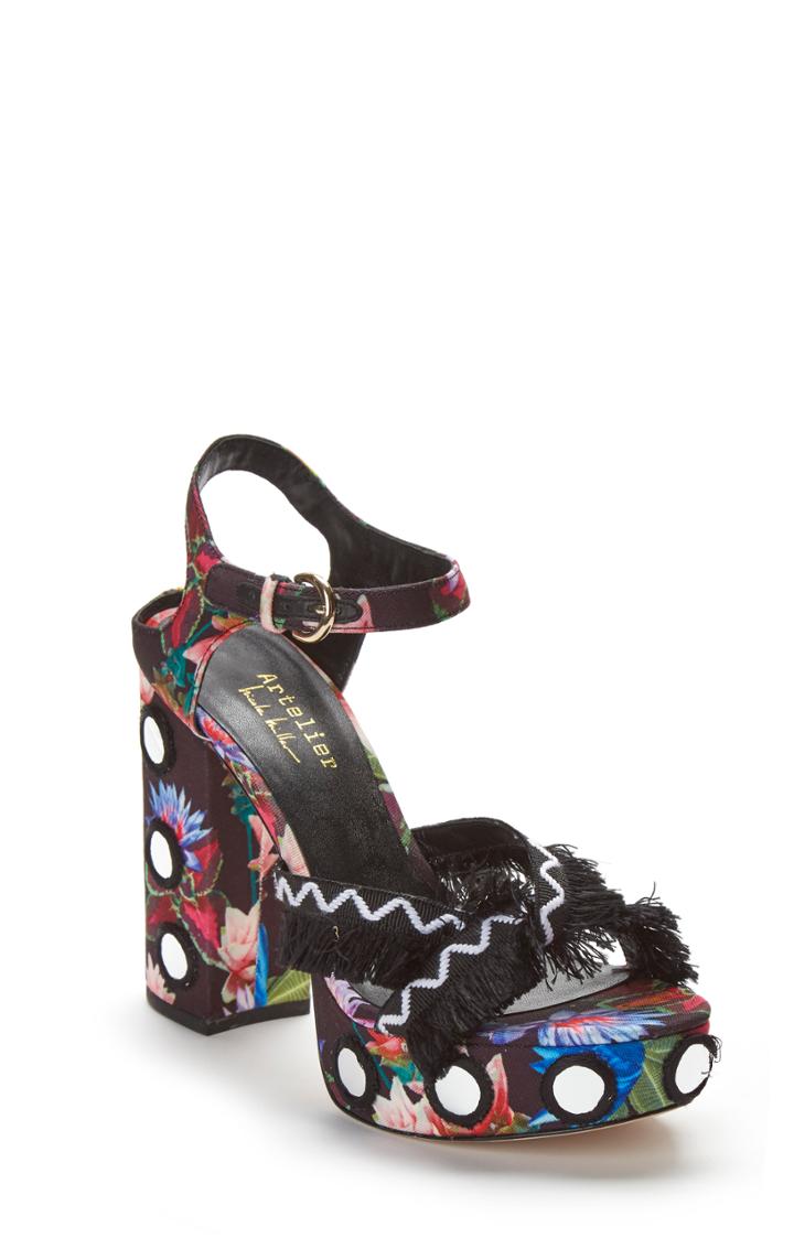 Nicole Miller Princesse Sandal