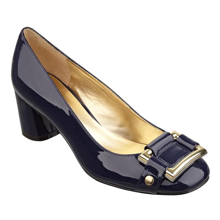 Nine West Solvent Round Toe Pump