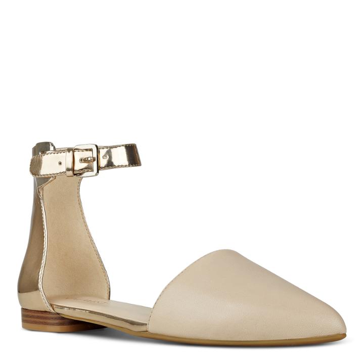Nine West Osillyyou Pointy Toe Flats