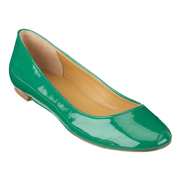 Nine West Widgeon Round Toe Flat