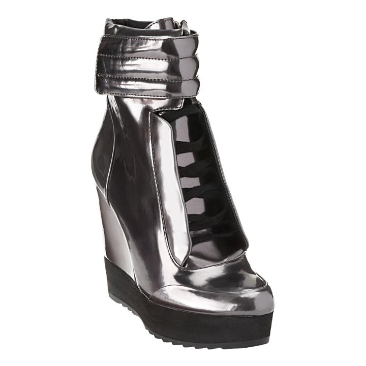 Nine West Whispers Sneaker