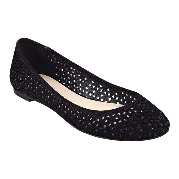 Nine West Atypical Round Toe Flats