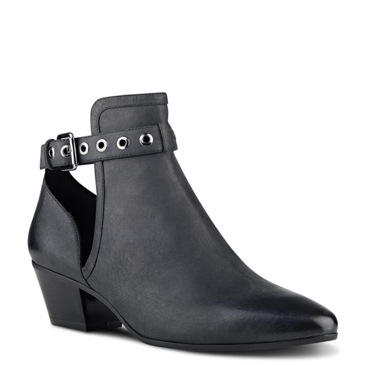 Nine West Loyal Almond Toe Booties