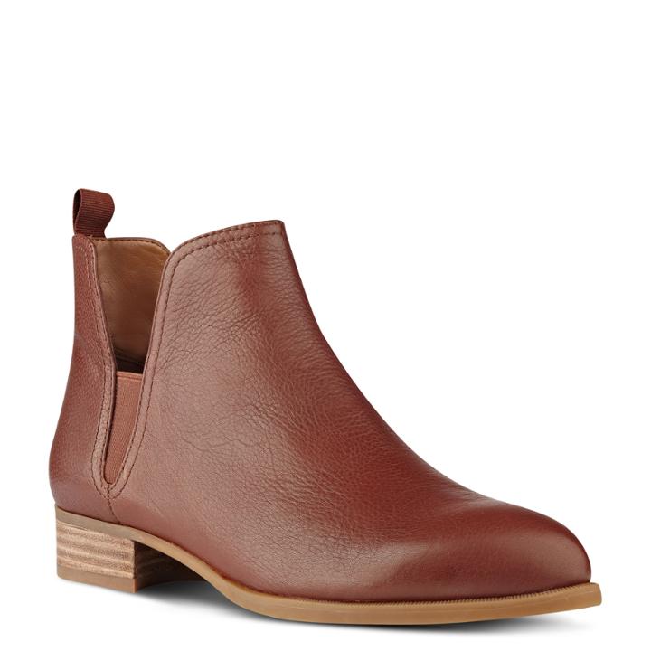 Nine West Nine West Nesrin Booties, Cognac Leather