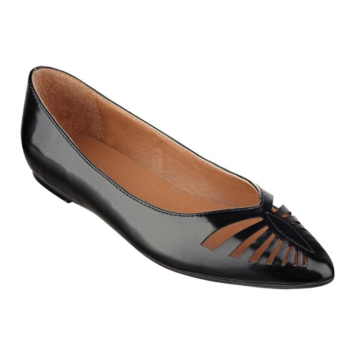 Nine West Taupaz Pointy Toe Flat