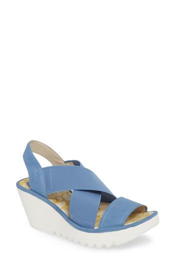 Women's Fly London Yaji Cross Wedge Sandal .5-6us / 36eu - Metallic