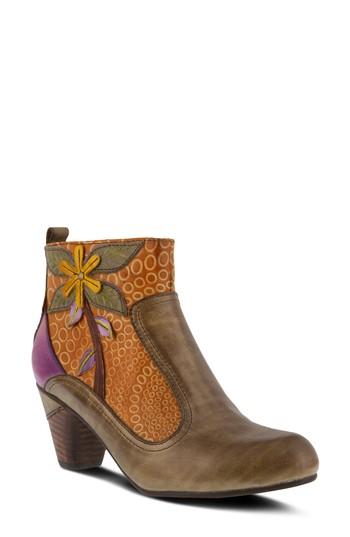 Women's L'artiste Dramatic Boot .5-10us / 41eu - Beige