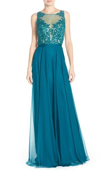 Women's La Femme Embellished Lace & Chiffon Gown