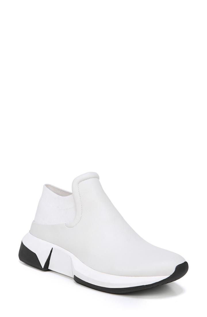 Women's Via Spiga Veila Slip-on Sneaker .5 M - White