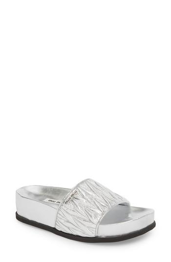 Women's Miu Miu Matelasse Slide Sandal Us / 35eu - Metallic